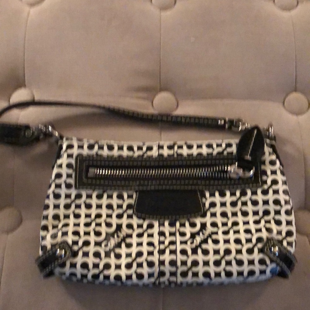 Wristlet